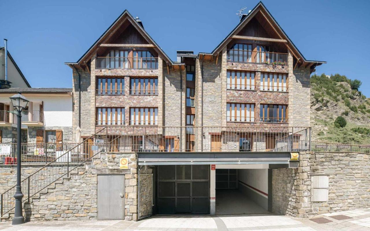 El Balcon Familiar Del Pacino Apartman Sallent de Gállego Kültér fotó